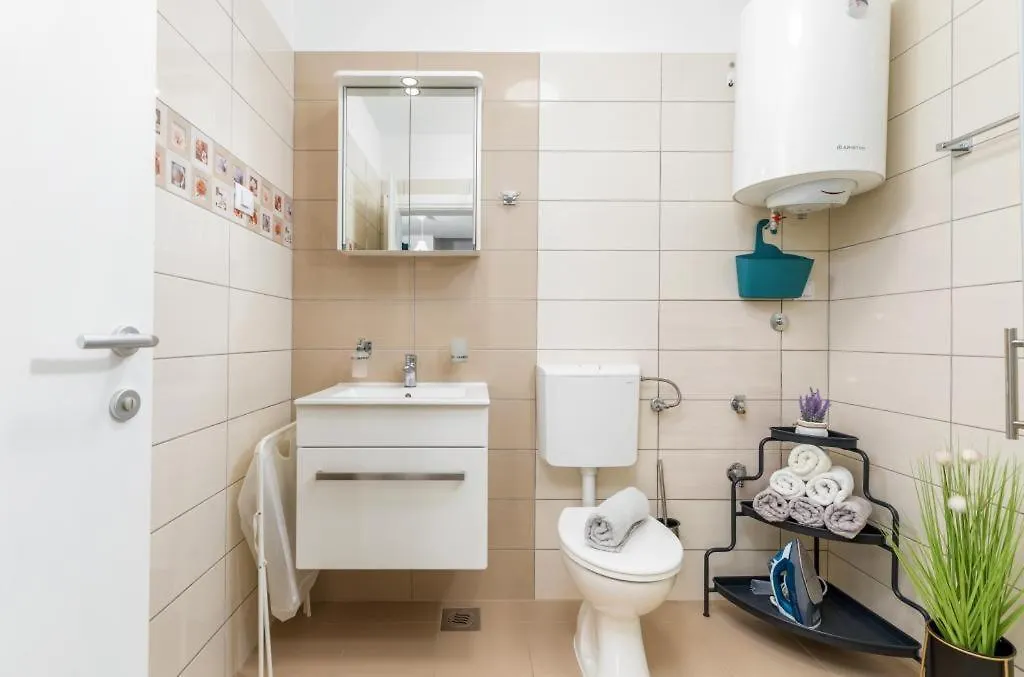 Διαμέρισμα Apartmani Lukic Fažana
